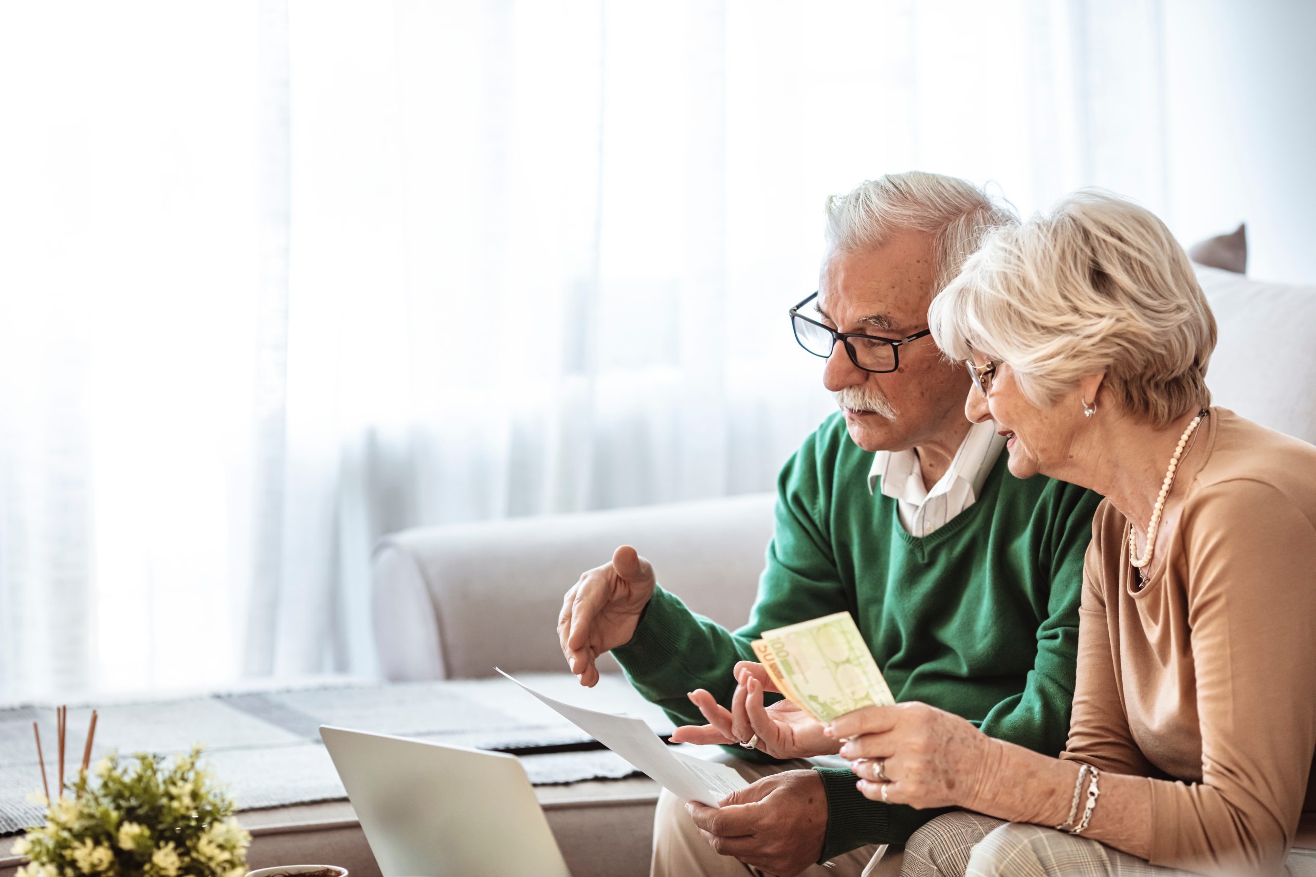 How to structure a tax-efficient income when you retire